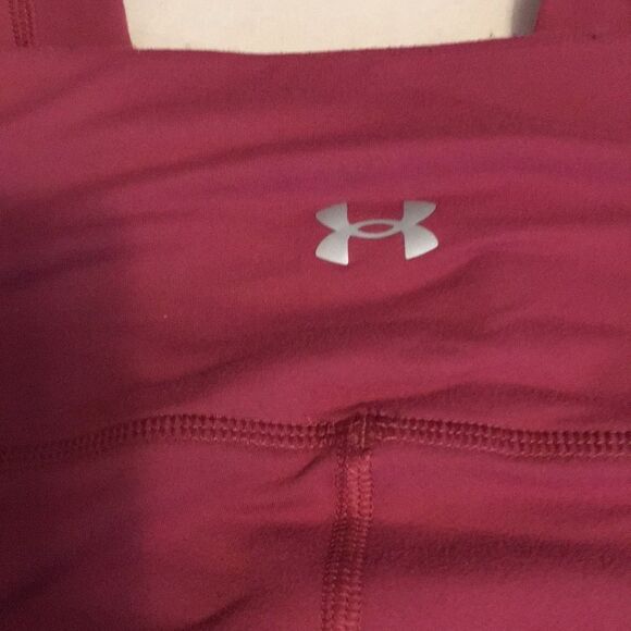 Under Armour Fitted Crop Leggings Sz Small - Picture 13 of 13